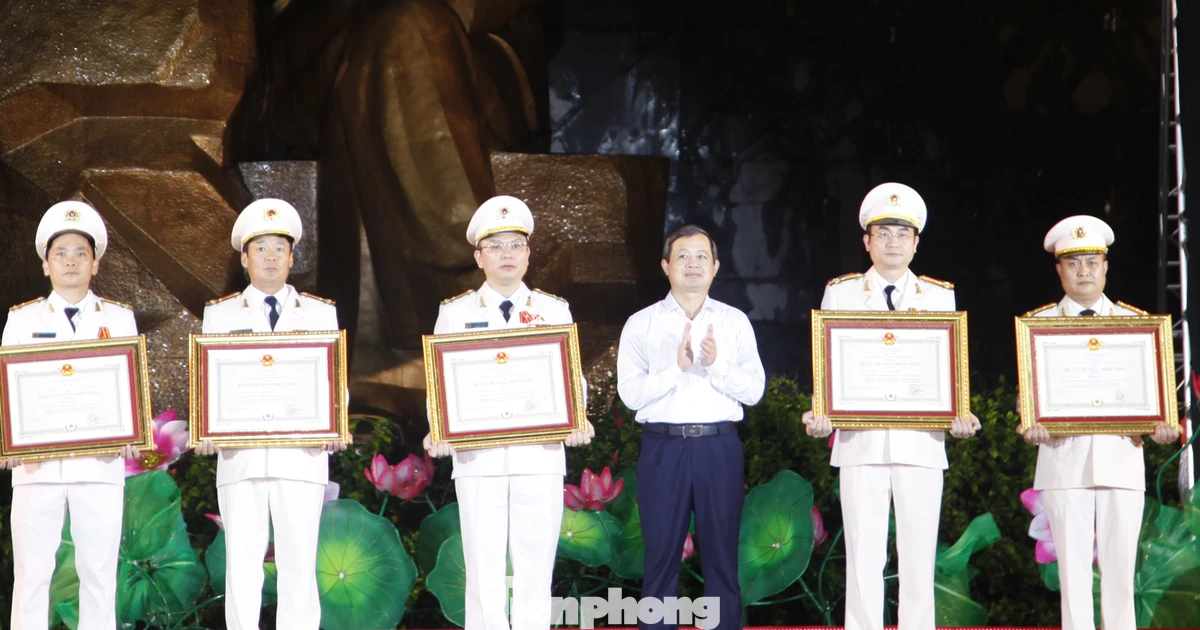 5 sỹ quan thuộc lực lượng An ninh Công an tỉnh Bắc Ninh được trao tặng Huân chương Chiến công hạng Ba