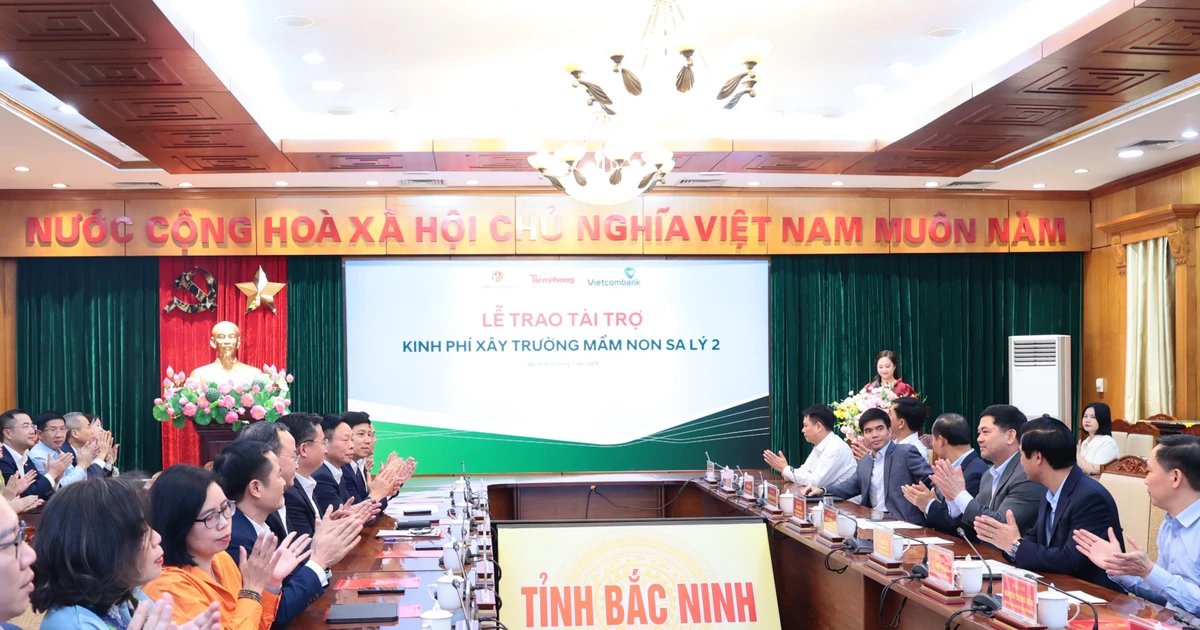 Toàn cảnh sự kiện Vietcombank trao 10 tỷ đồng xây trường vùng cao Bắc Ninh