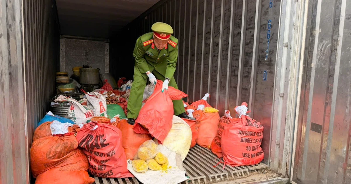 Chủ cơ sở trộn chất có nguy cơ gây ung thư vào hàng tấn riềng xay bán ra thị trường