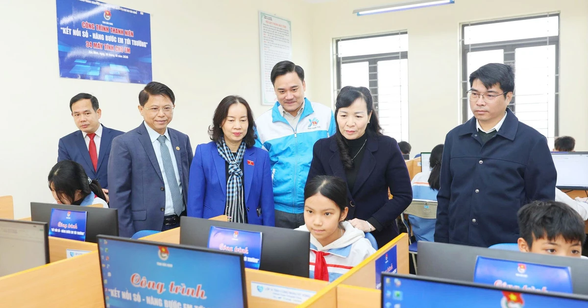 'Chìa khóa' mở cánh cửa chuyển đổi số nơi vùng cao
