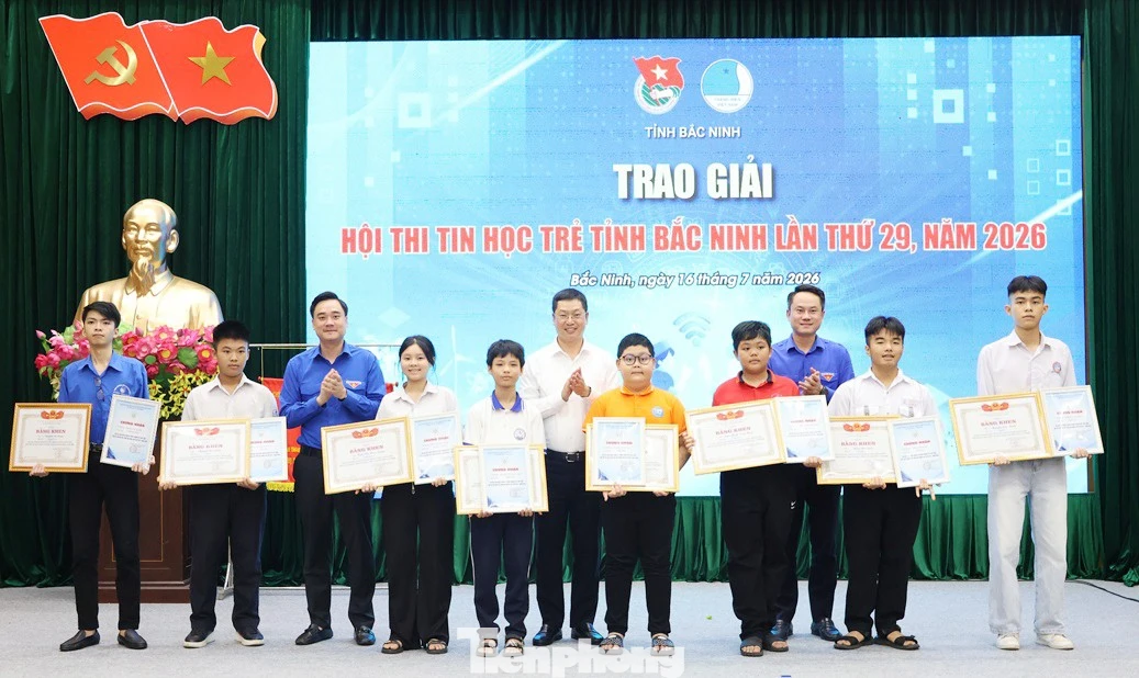 Bí thư Trung ương Đoàn Nguyễn Kim Quy dự sơ kết công tác Đoàn ở Bắc Ninh