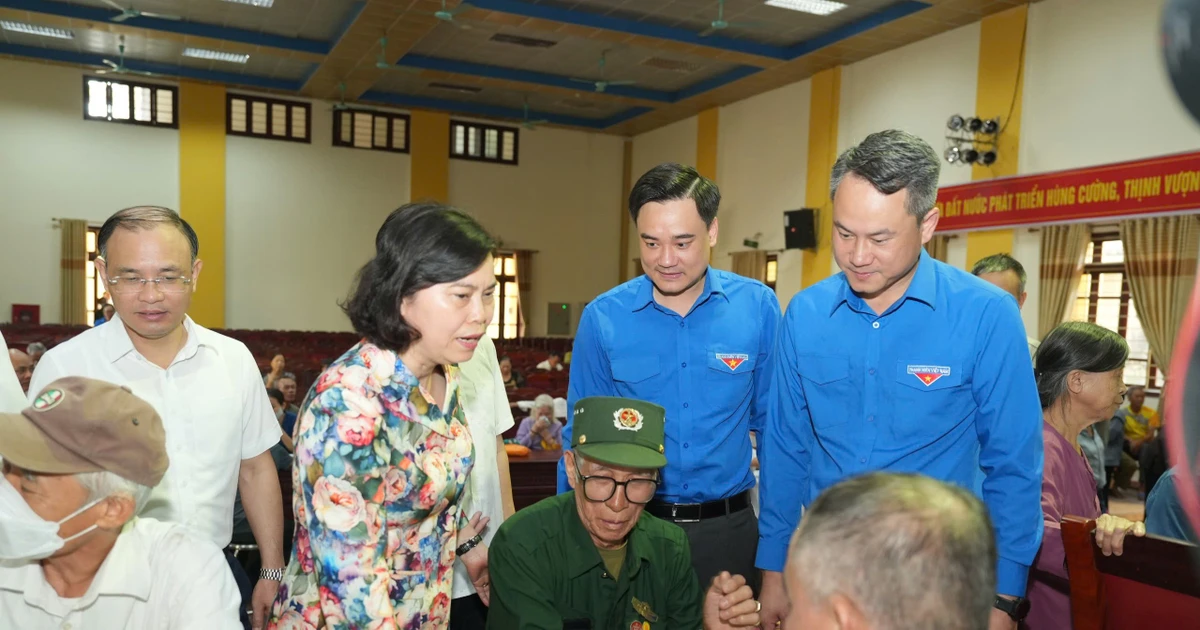 Ra quân tình nguyện, tuổi trẻ Bắc Ninh bắt tay vào việc khó