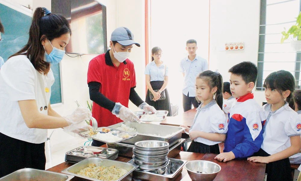 Bắc Ninh kiểm tra đột xuất bếp ăn tập thể trường học