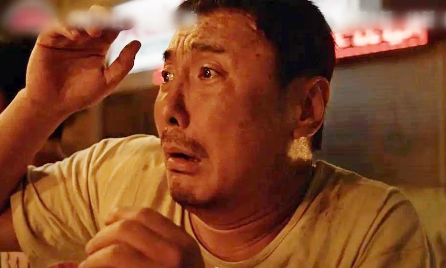 'Vua hài' Thẩm Đằng gây choáng