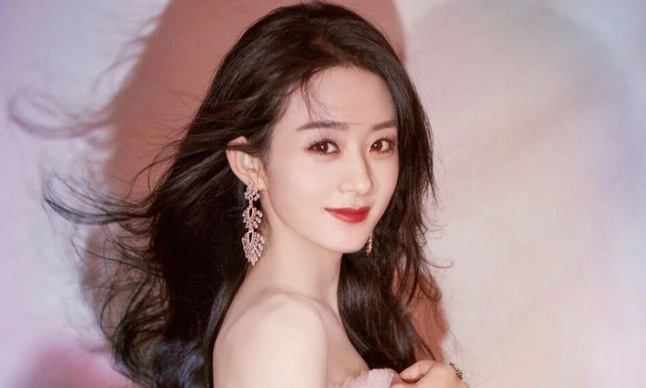 Triệu Lệ Dĩnh bỗng gây sốt