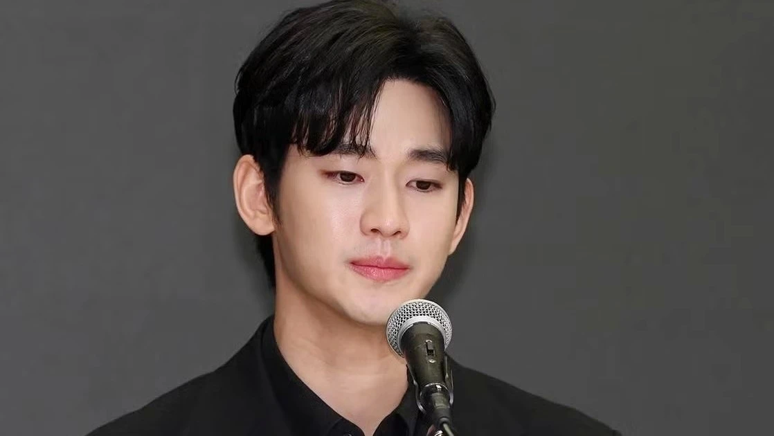 40 kịch bản phim chờ Kim Soo Hyun
