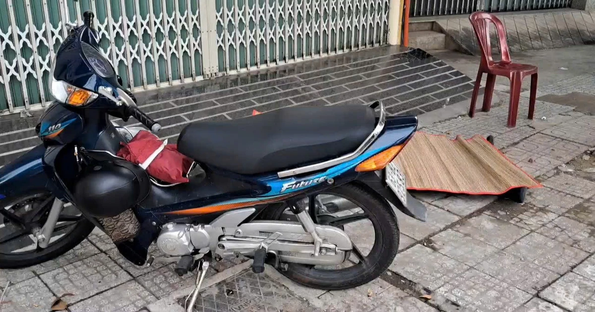 Điều tra nguyên nhân người đàn ông đột tử trên vỉa hè Quốc lộ 60