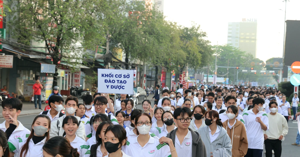 Hơn 1,5 tỷ đồng tiếp sức cho y tế cơ sở tại Cần Thơ