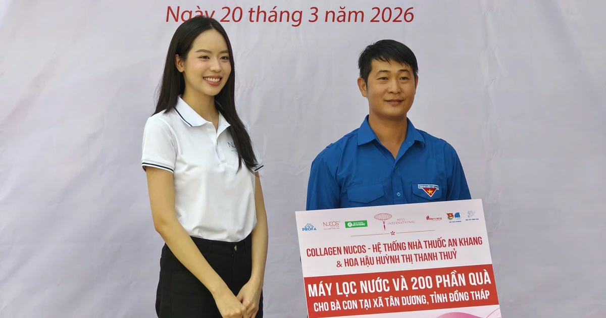 Hoa hậu Thanh Thủy tặng máy lọc nước và quà cho người dân Đồng Tháp