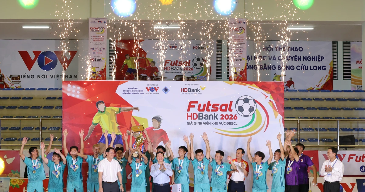 Sinh viên Đại học Nam Cần Thơ vô địch Giải Futsal Đồng bằng sông Cửu Long