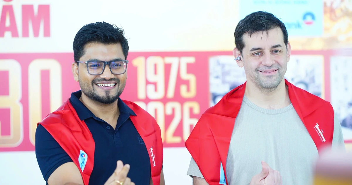 Du khách quốc tế ấn tượng mạnh với triển lãm ảnh lịch sử Việt Nam