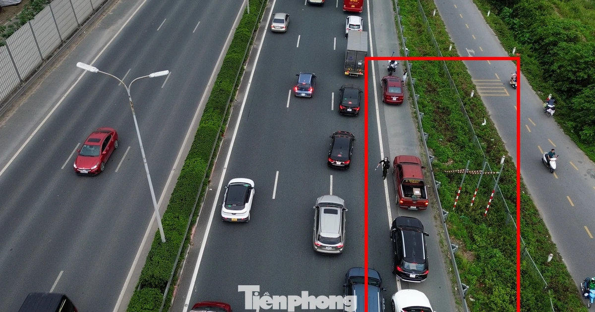 Cửa ngõ Hà Nội ‘nghẹt thở’ chiều 2/5: Tài xế liều lấn làn khẩn cấp, CSGT xử lý tại chỗ