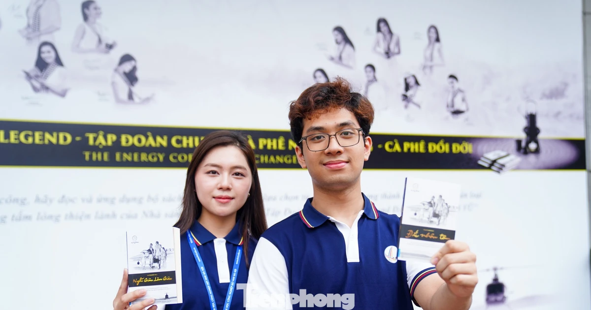 Hàng nghìn sinh viên Hà Nội được đánh thức khát vọng tại Hành trình từ trái tim