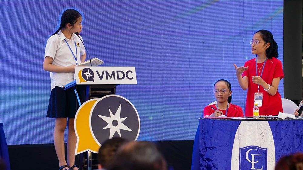 Những 'nhà tranh biện nhí' tỏa sáng
