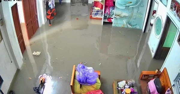 Mưa lớn trong đêm, nước dâng ngập nhà ở Bà Rịa - Vũng Tàu cũ