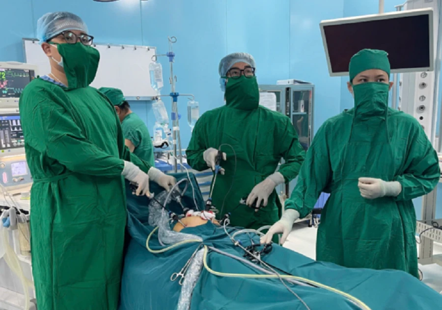 Đau bụng đột ngột, nữ bệnh nhân phải cắt cả 2 ống dẫn trứng