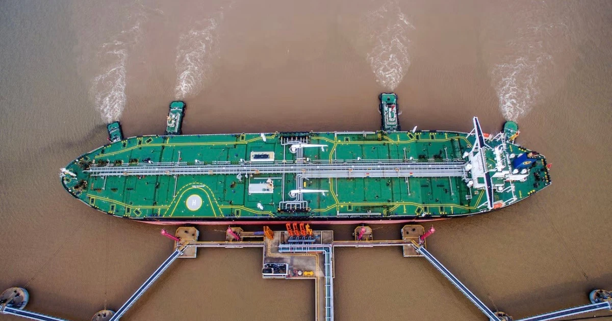 Trung Quốc âm thầm mở lối cho tàu qua eo biển Hormuz