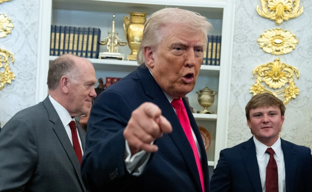 Châu Âu mắc kẹt: Mỹ gây áp lực, Iran siết nguồn dầu