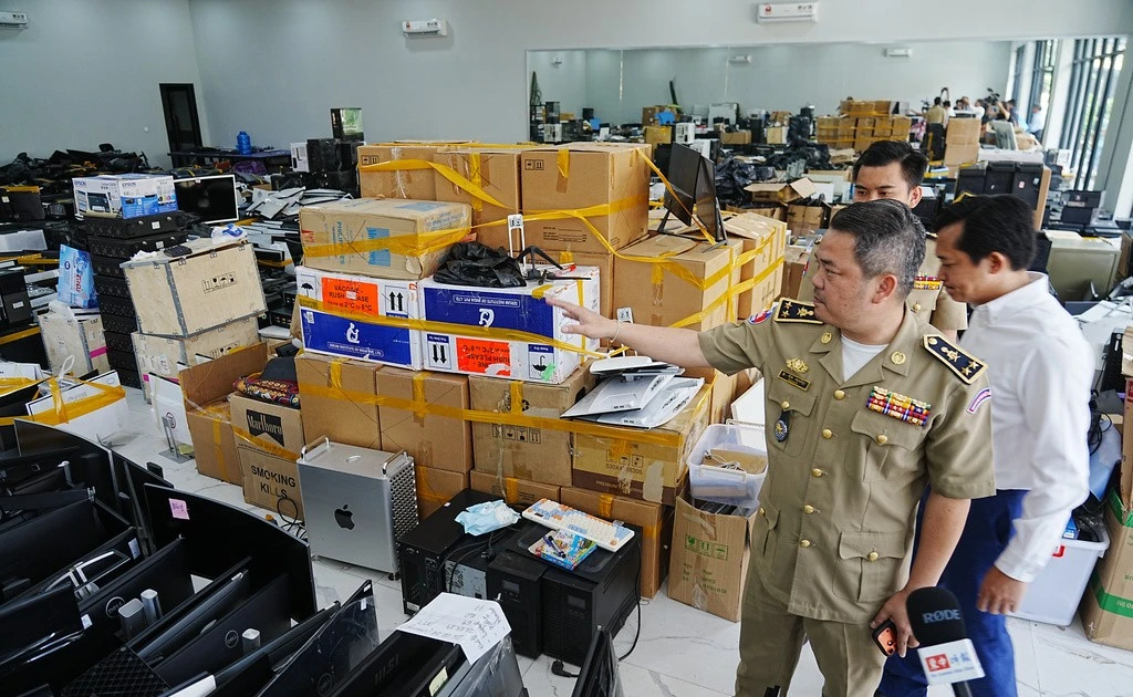 Campuchia soạn luật đầu tiên về chống lừa đảo trực tuyến