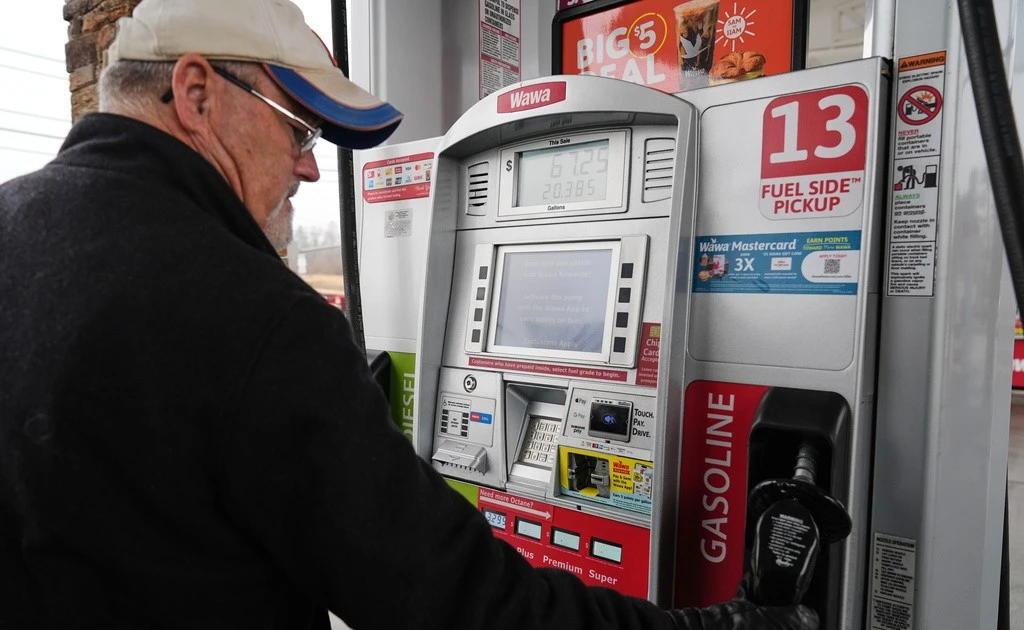 Nỗi lo giá dầu vọt lên 200 USD