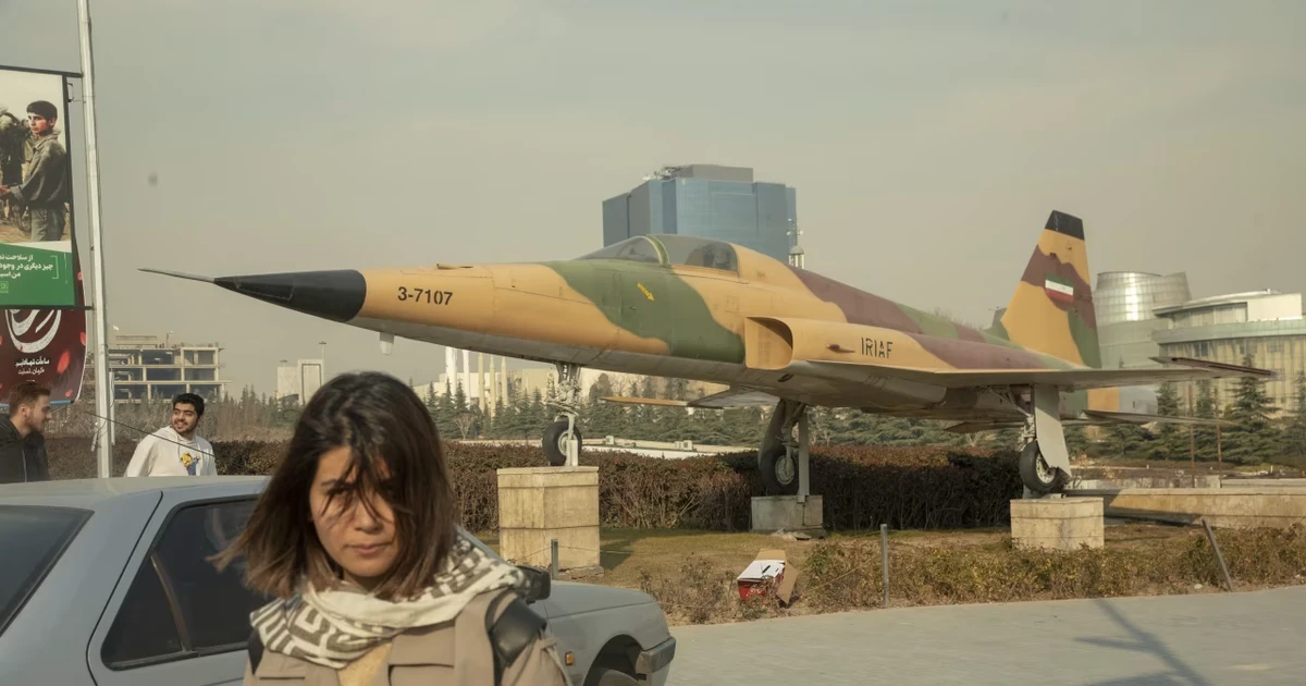 Iran lộ điểm yếu chí mạng khi dàn máy bay ‘đồ cổ’ ra trận