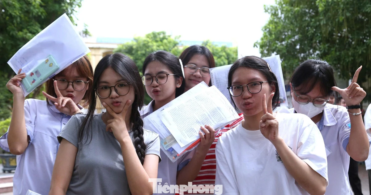 Tốt nghiệp THPT 2026: Từ kỳ thi an toàn đến những vụ gian lận đang được cơ quan công an làm rõ