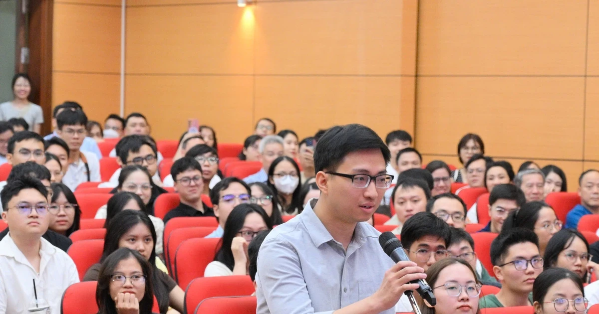 Điểm chuẩn Y khoa Trường Đại học Y Hà Nội giữ vị trí 'quán quân' nhóm y dược