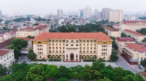 Đại học Y Hà Nội kỉ luật sinh viên phát ngôn lệch chuẩn