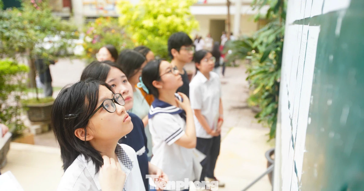 Công bố điểm thi lớp 10 THPT: Cần làm gì khi con trượt nguyện vọng 1?