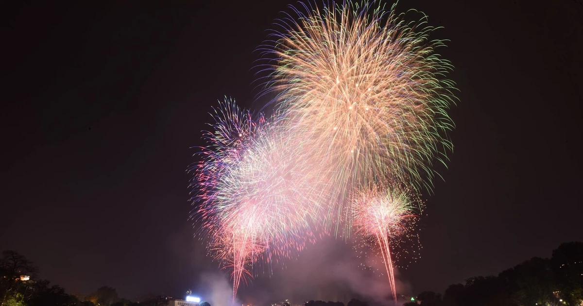 Hà Nội bắn pháo hoa tại 6 điểm dịp Tết dương lịch 2026