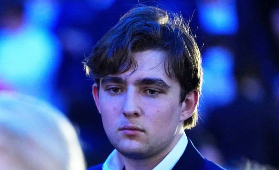Không nhận ra Barron Trump