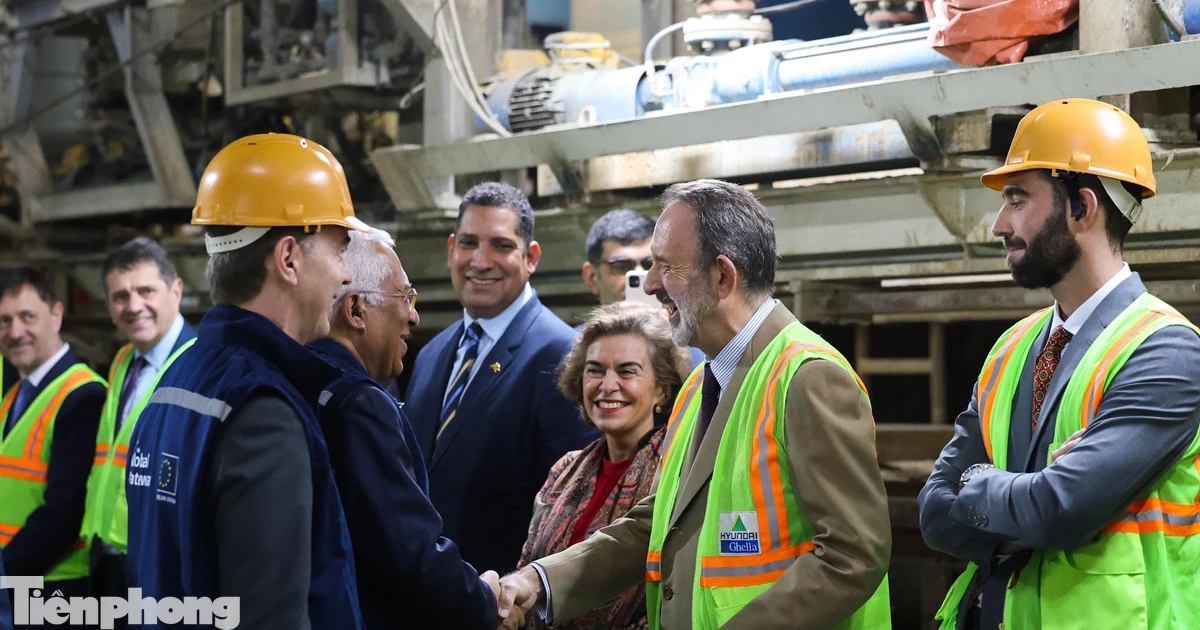 Chủ tịch Hội đồng châu Âu thăm dự án metro số 3 của Hà Nội