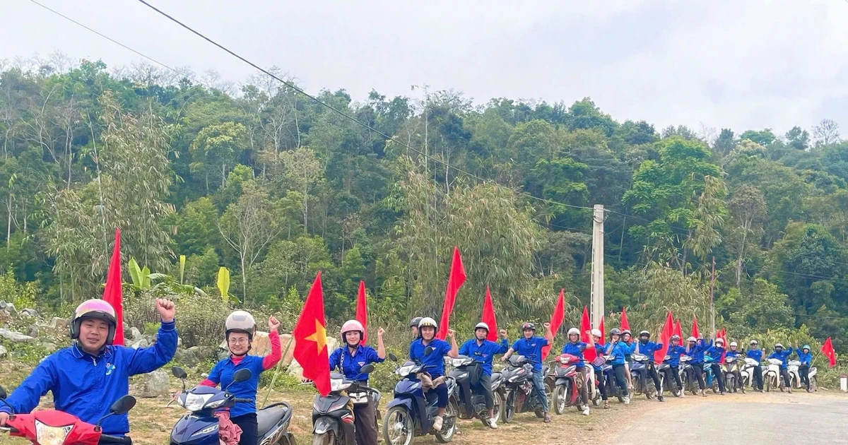 Tuổi trẻ Sơn La băng dốc, gõ cửa từng nhà lan tỏa ngày hội bầu cử