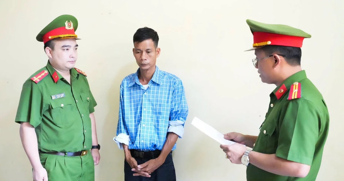 Công nhân rơi từ độ cao 12 mét khi lắp mái tôn, chủ doanh nghiệp bị khởi tố