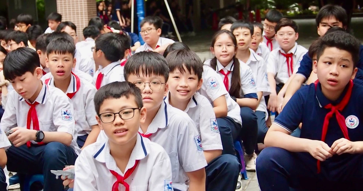10 tỉnh thành giảm đầu mối trường công cao trên 50%
