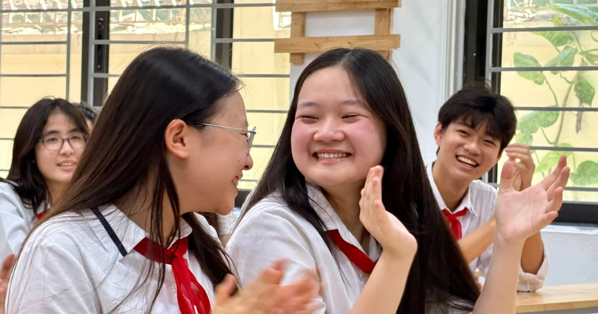Một lớp có 20 học sinh trúng tuyển Trường THPT Chuyên Khoa học Tự nhiên