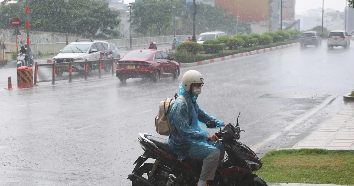 Nhiều nơi ở Nam Bộ mưa trái mùa kỷ lục