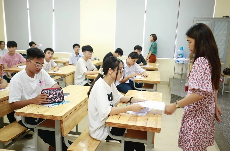 Hà Nội công bố điểm mới trong kỳ thi tuyển sinh lớp 10 THPT chuyên