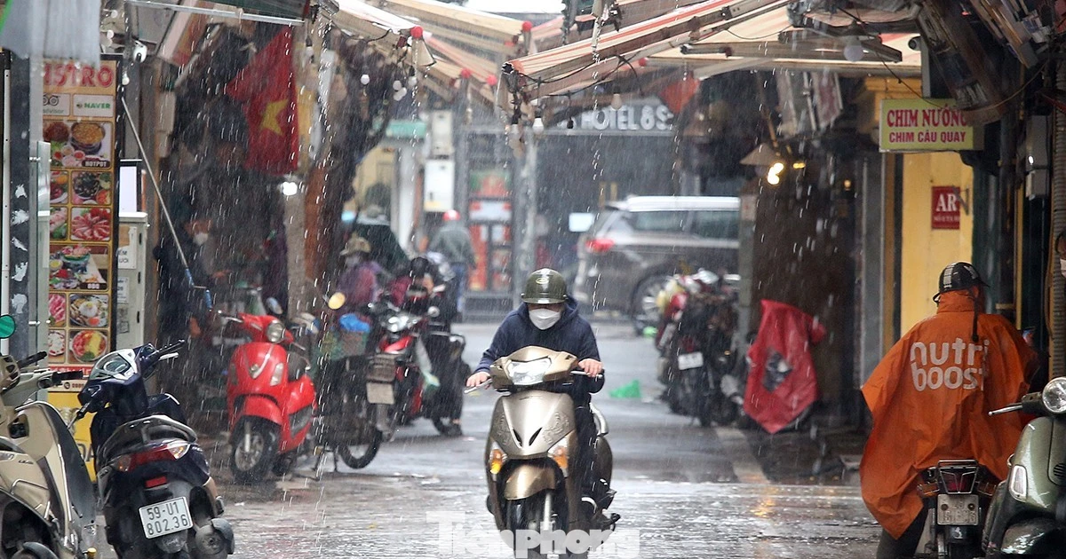 Không khí lạnh liên tục tăng cường, miền Bắc giảm nhiệt, vùng núi rét đậm