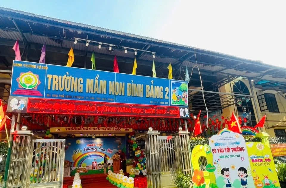 Giáo viên ‘tố’ hiệu trưởng bắt nộp lại một nửa tiền thưởng theo Nghị định 73