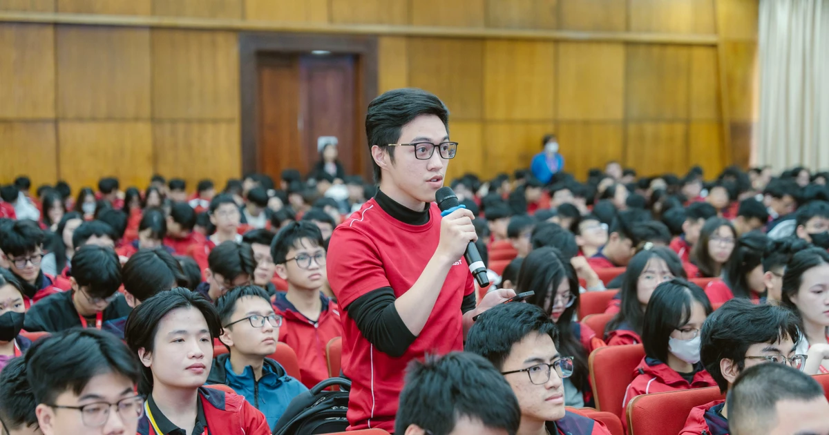 Trí tuệ kiệt xuất thế giới và 'cuộc hẹn với sinh viên Việt Nam