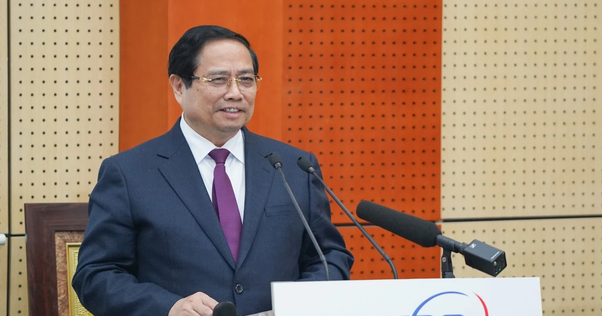 Thủ tướng: Xây dựng năng lực tự chủ về công nghệ vệ tinh