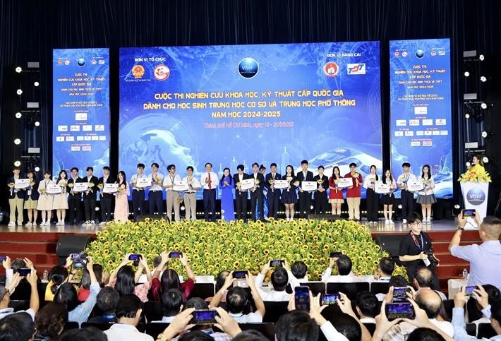 Bộ GD&ĐT sửa quy chế thi nghiên cứu khoa học kỹ thuật quốc gia, nhấn mạnh tính liêm chính