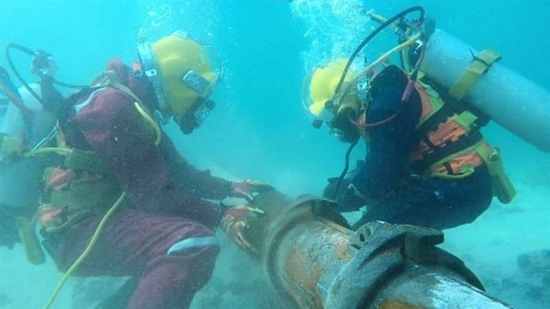 Cáp quang AAE1 gặp sự cố, mất gần 10% dung lượng quốc tế