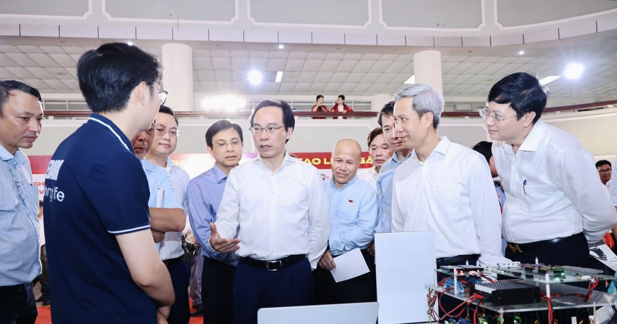 Điều kiện để tân sinh viên kỹ thuật, công nghệ được cấp học bổng hàng tháng