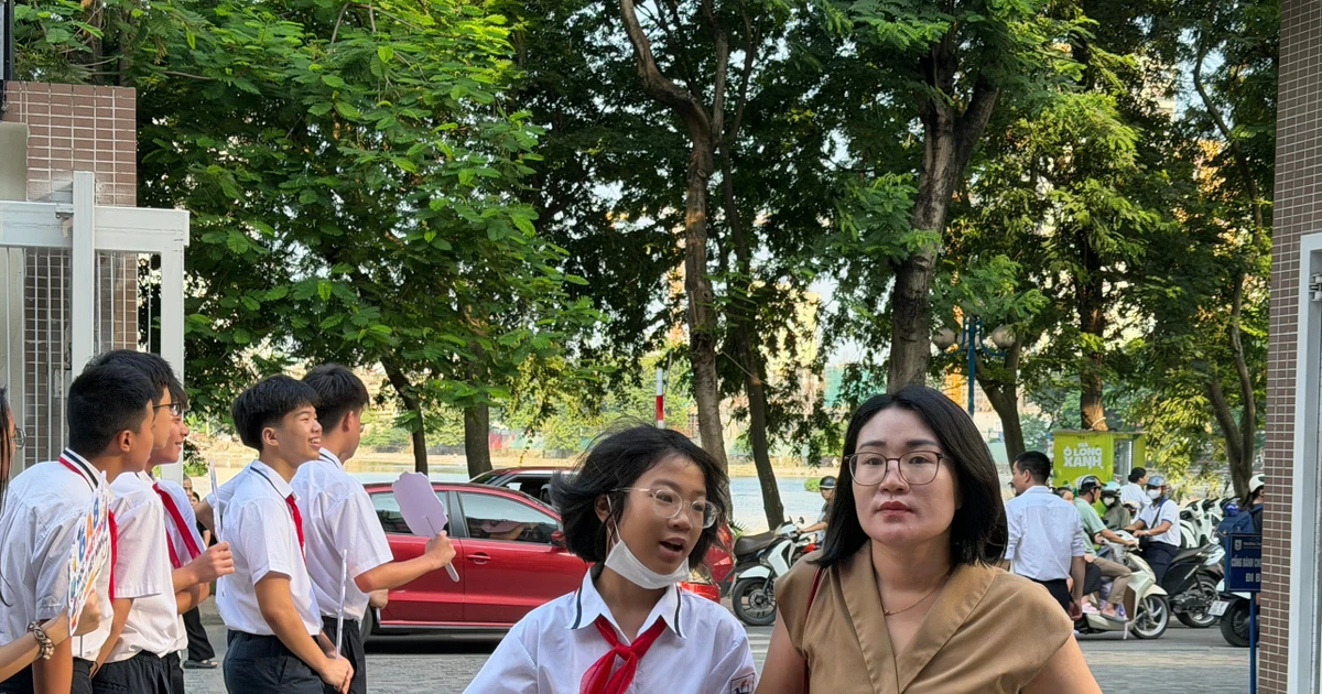 Từ ba ngôi trường, hơn 1.300 ‘tân binh’ lớp 6 bước vào mái nhà chung