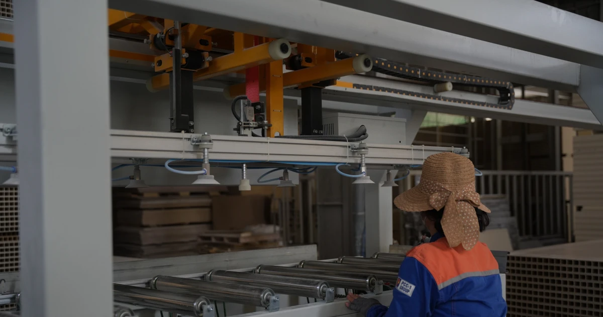 Biến rác thải nhựa thành sản phẩm gỗ hữu ích