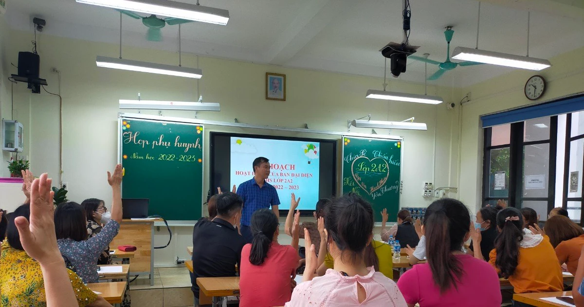 Đề xuất cấm ban đại diện cha mẹ học sinh thu hộ các khoản cho trường học