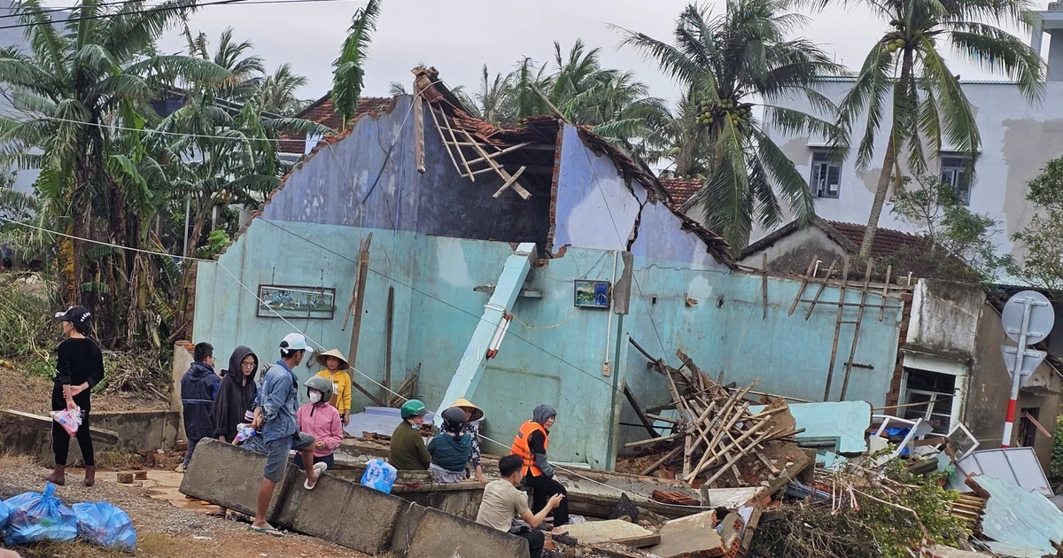 Mưa lũ làm 4 học sinh tử vong, 2.000 trường học bị thiệt hại