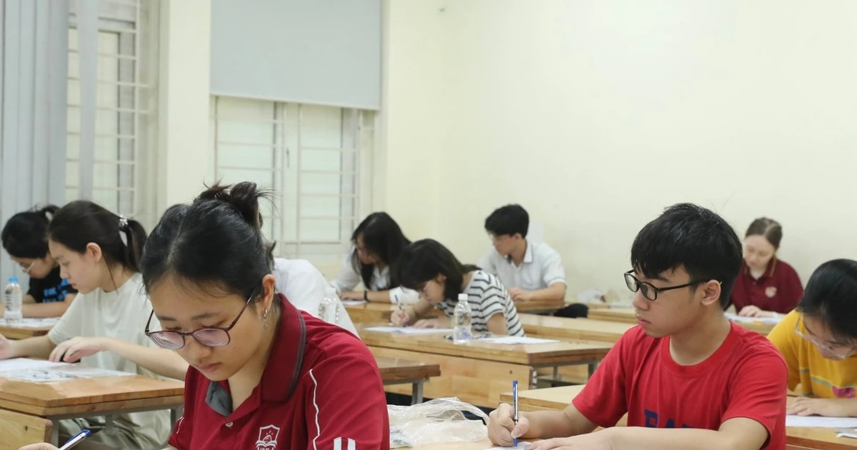 Điều chỉnh tuyển sinh lớp 10 Hà Nội: Không giảm áp lực tuyển sinh